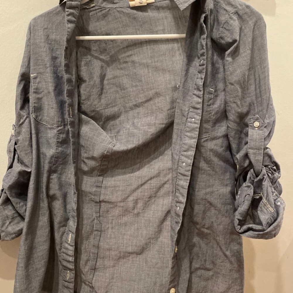 Converse button up